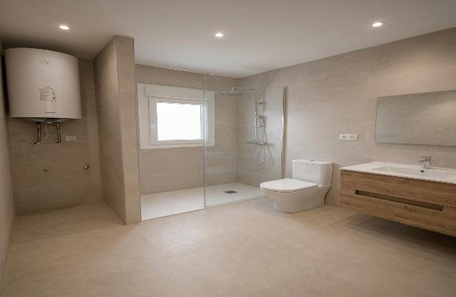 Imagen 9 Inmueble 306720 - Apartamento en venta en Benalmádena / A 100 metros de playa La Carihuela 