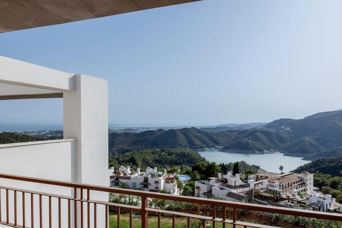 Imagen 19 Casa Adosada en venta en Marbella / Próximo al resort Sierra Blanca Country Club