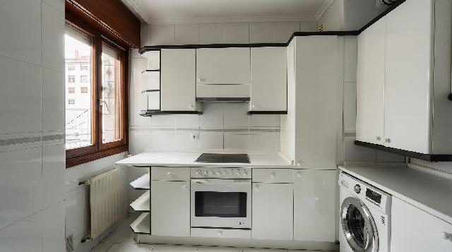 Imagen 12 Inmueble 302284 - Apartamento en venta en Leioa / Zona residencial de Leioa cercana a todos los servicios