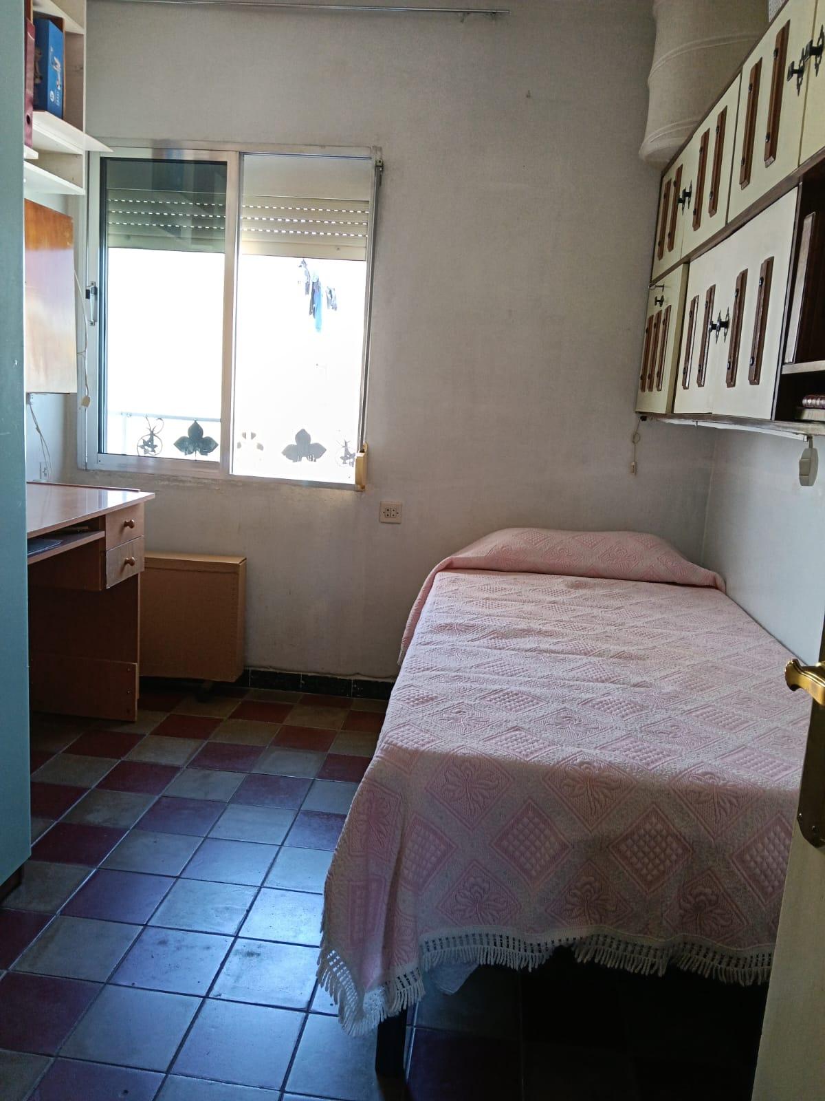 Imagen 7 Piso en venta en Sevilla / Cerca HopitaL Virgen Macarena