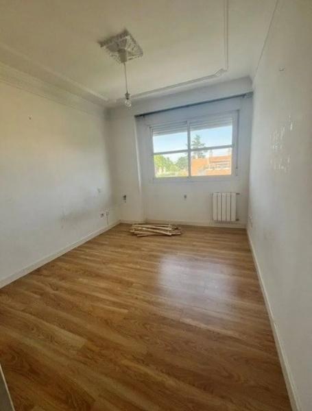 Imagen 10 Piso en venta en Madrid / Cerca del Jardin el Capricho