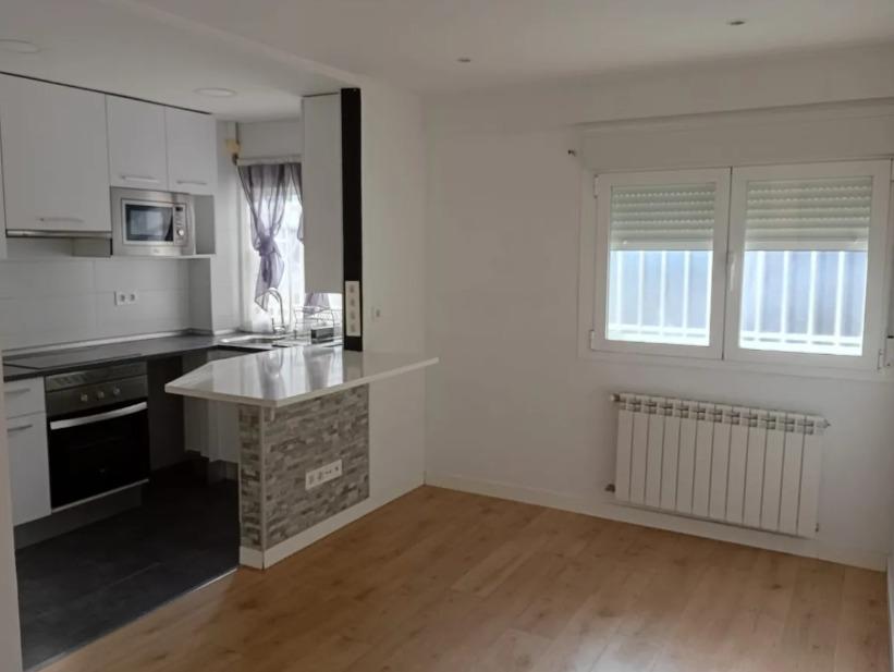 Imagen 5 Piso en venta en Madrid / A un paso metro de la estación La Elipa y Almudena