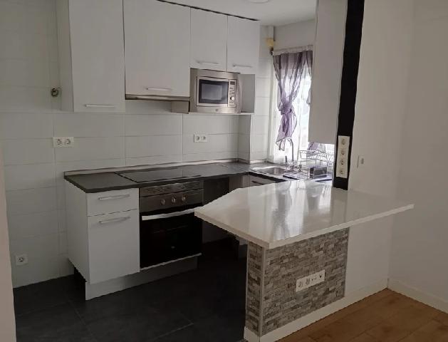 Imagen 4 Inmueble 304674 - Piso en venta en Madrid / A un paso metro de la estación La Elipa y Almudena