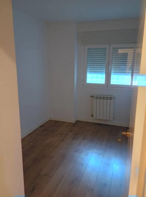 Imagen 17 Piso en venta en Madrid / A un paso metro de la estación La Elipa y Almudena