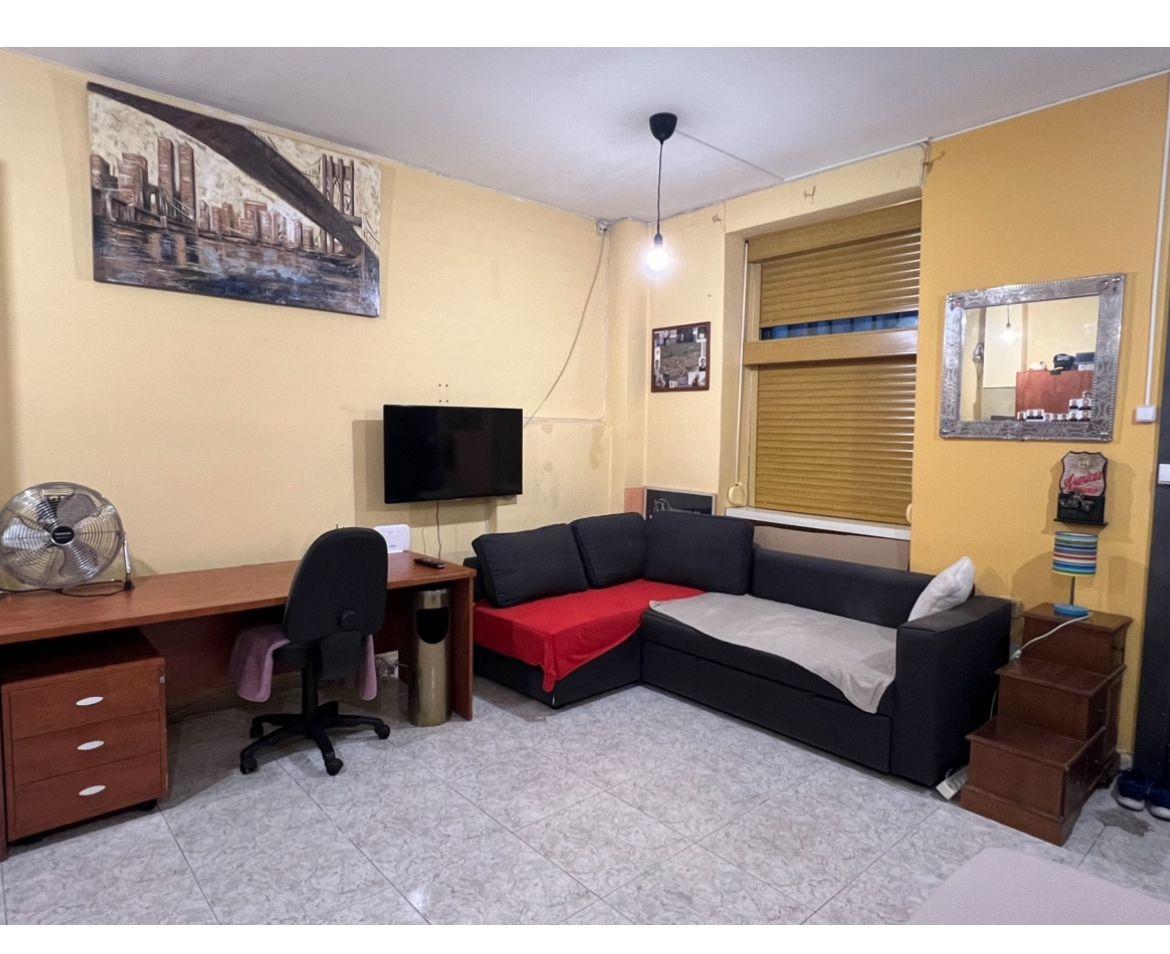 Imagen 3 Piso en venta en Madrid / A pocos minutos de la estación de Embajadores.