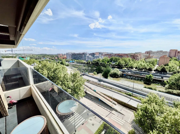 Imagen 3 Inmueble 302844 - Piso en venta en Madrid / En la emblemática Torre Riverside.