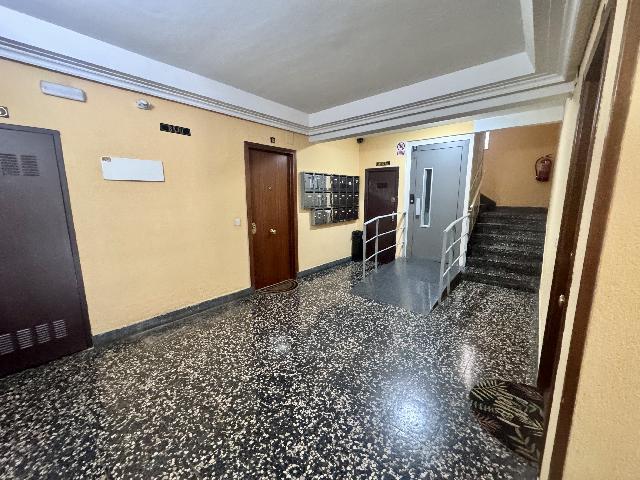 Imagen 16 Inmueble 303160 - Piso en venta en Madrid / Frente al metro de Abrantes.