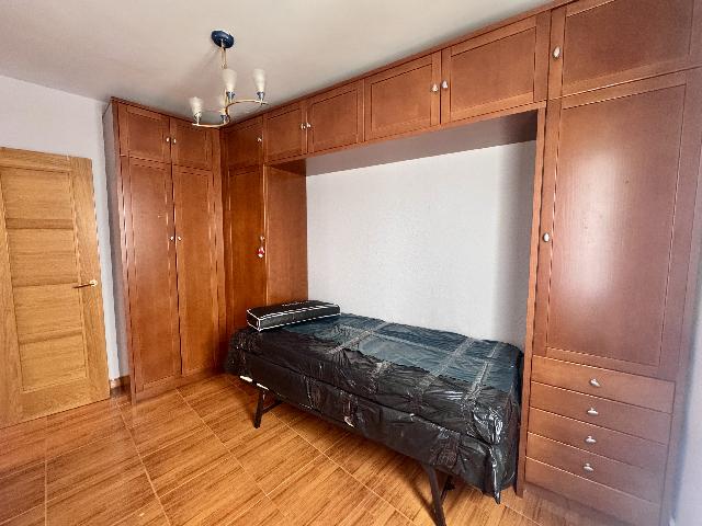 Imagen 6 Inmueble 303160 - Piso en venta en Madrid / Frente al metro de Abrantes.