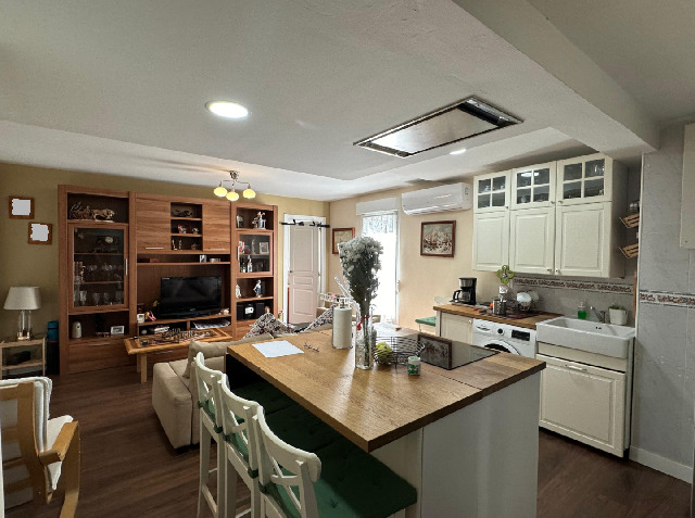 Imagen 1 Inmueble 304503 - Piso en venta en Madrid / Junto al Parque Travesía de la Plata