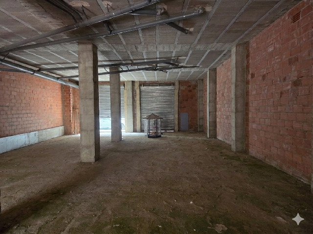 Imagen 2 Inmueble 303143 - Local Comercial en venta en Sagunto/sagunt / Zona centro.Av Camp de Morvedre y Centro de S...