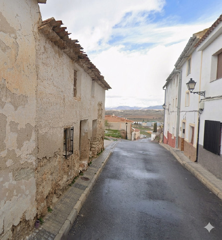 Imagen 2 Inmueble 303688 - Casa Rústica en venta en Orce / Centro.Junto a la Ermita