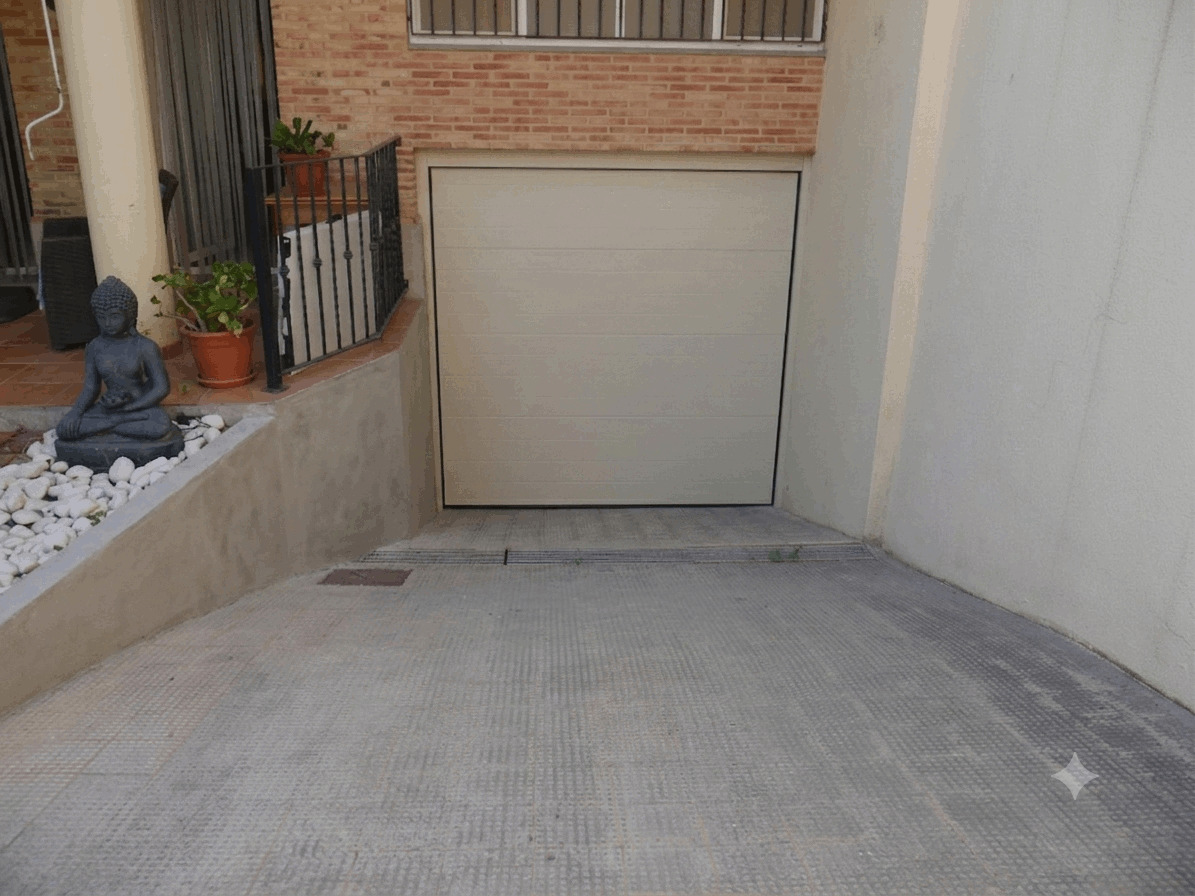 Imagen 38 Casa Pareada en venta en Sagunto/sagunt / Junto al Pabellón René Marigil y el Centro Médico.