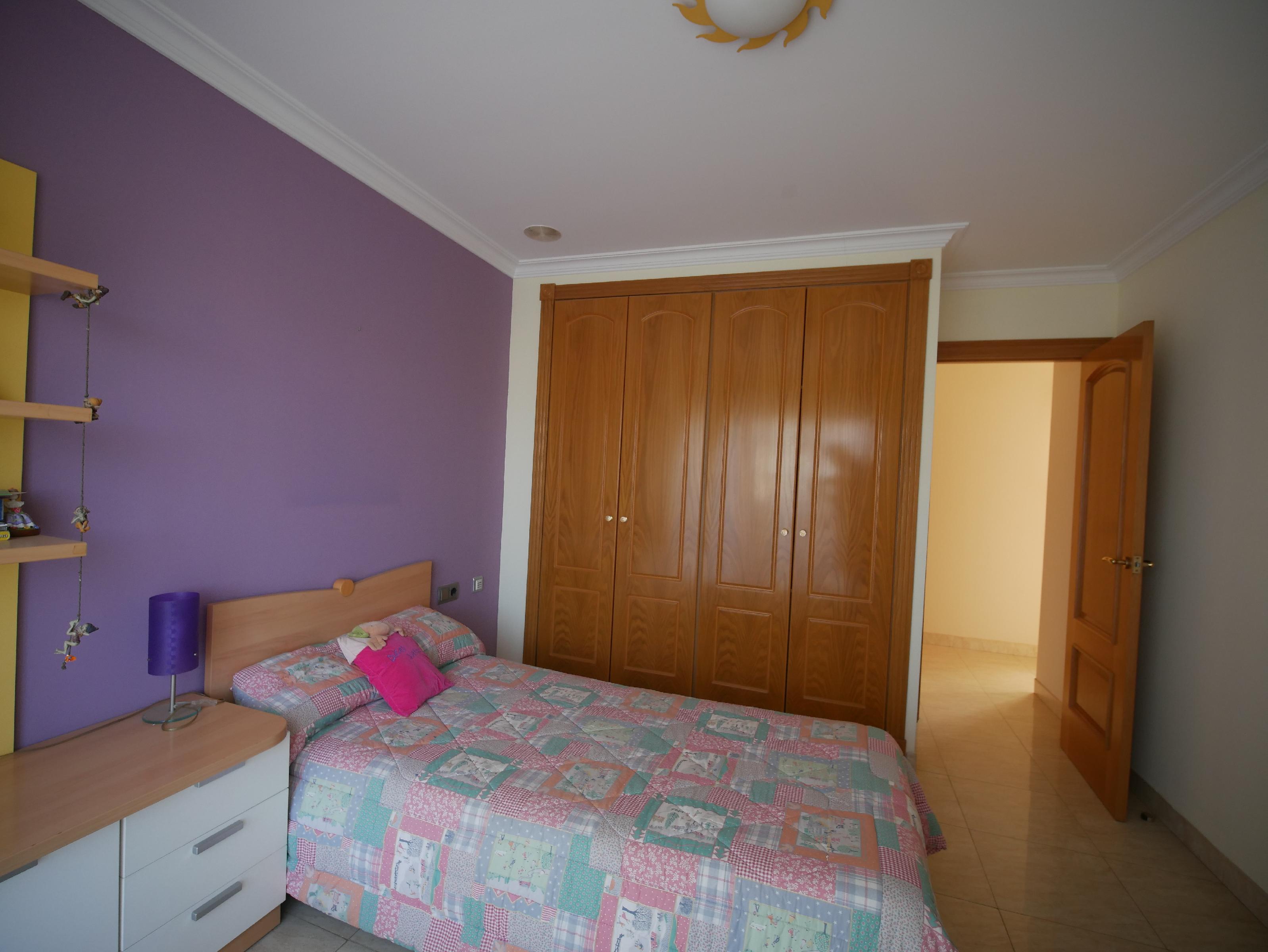 Imagen 21 Casa Pareada en venta en Sagunto/sagunt / Junto al Pabellón René Marigil y el Centro Médico.