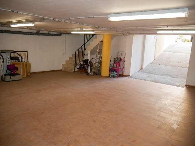 Imagen 40 Inmueble 304237 - Casa Pareada en venta en Sagunto/sagunt / Junto al Pabellón René Marigil y el Centro Médico.