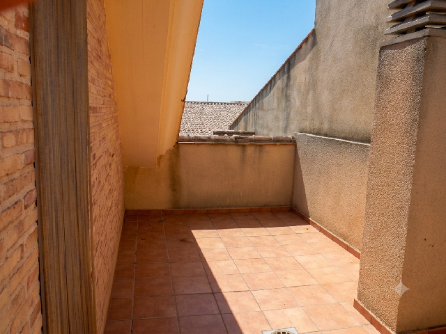 Imagen 37 Inmueble 304237 - Casa Pareada en venta en Sagunto/sagunt / Junto al Pabellón René Marigil y el Centro Médico.