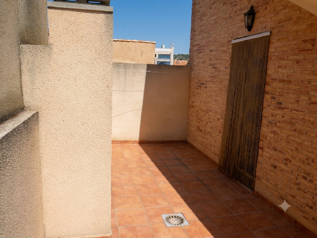 Imagen 36 Inmueble 304237 - Casa Pareada en venta en Sagunto/sagunt / Junto al Pabellón René Marigil y el Centro Médico.