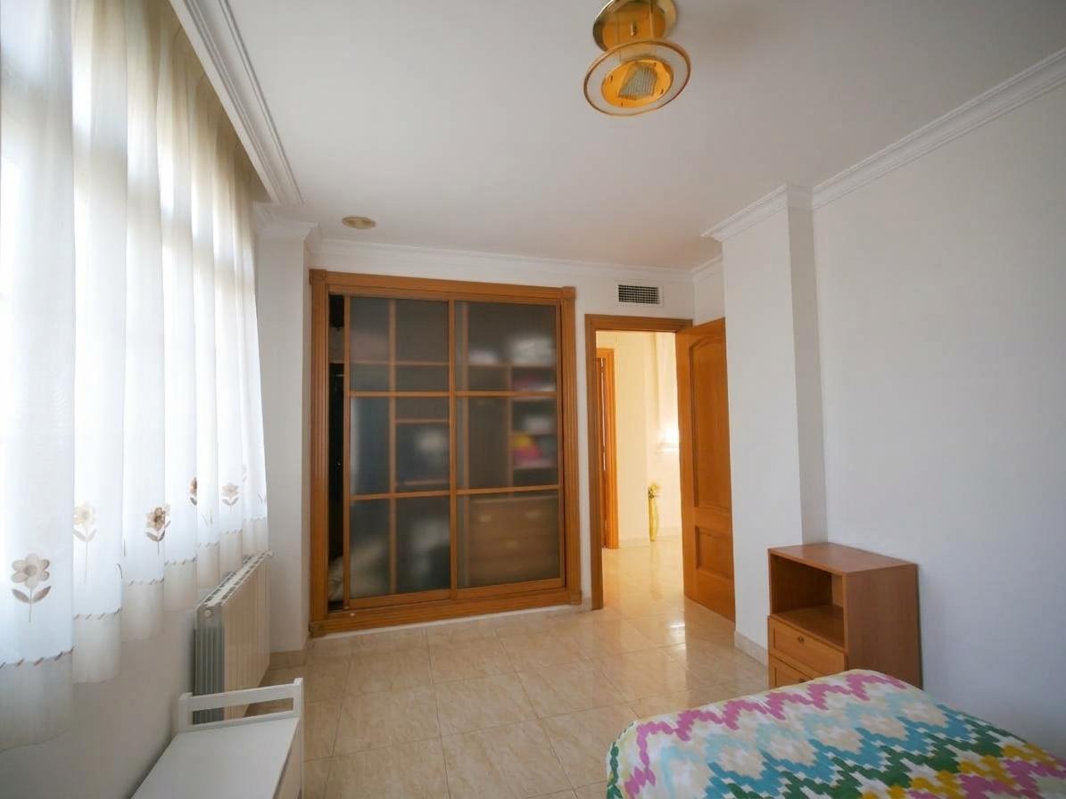 Imagen 11 Casa Pareada en venta en Sagunto/sagunt / Junto al Pabellón René Marigil y el Centro Médico.