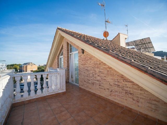Imagen 27 Inmueble 304237 - Casa Pareada en venta en Sagunto/sagunt / Junto al Pabellón René Marigil y el Centro Médico.