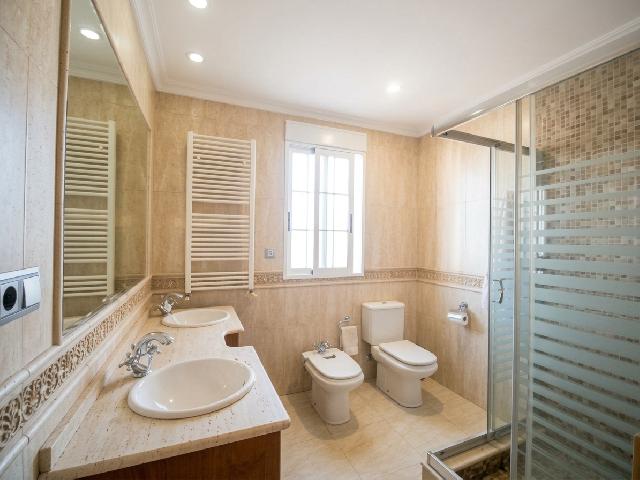 Imagen 17 Inmueble 304237 - Casa Pareada en venta en Sagunto/sagunt / Junto al Pabellón René Marigil y el Centro Médico.