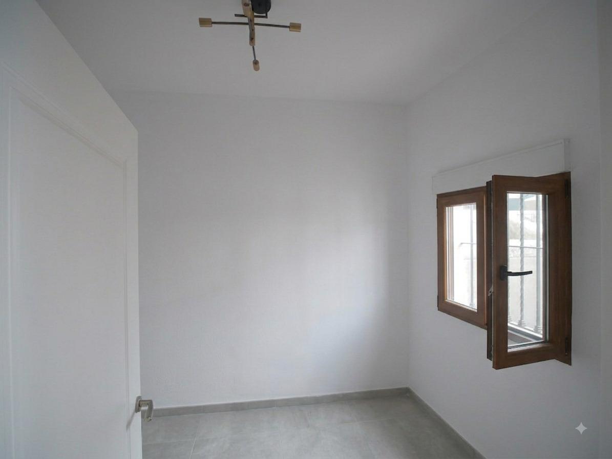 Imagen 3 Casa Pareada en venta en Sagunto/sagunt / Barrio Juderia. Al pie del castillo.