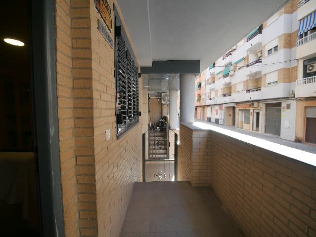 Imagen 3 Inmueble 306144 - Planta Baja en venta en Sagunto/sagunt / Junto Avenida 3 de Abril y la Plaza Ibérica.