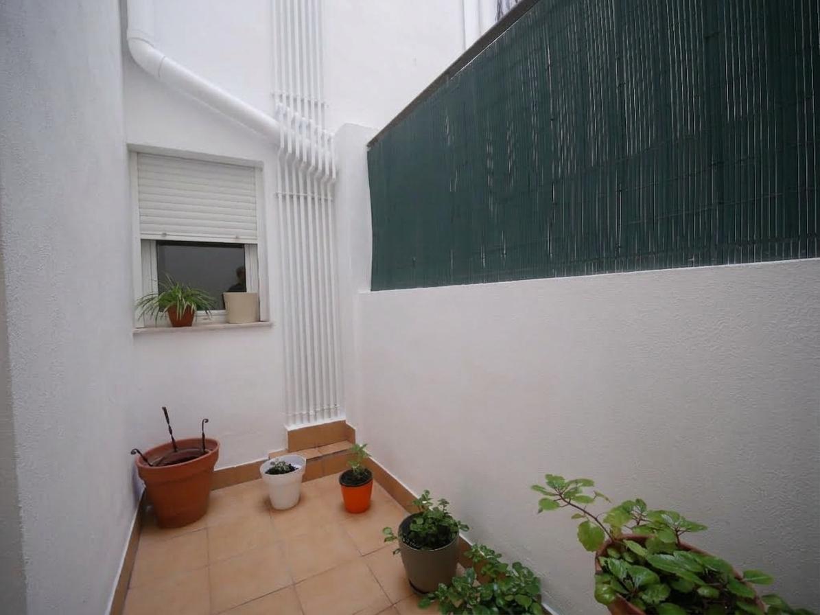 Imagen 10 Planta Baja en venta en Sagunto/sagunt / Junto Avenida 3 de Abril y la Plaza Ibérica.