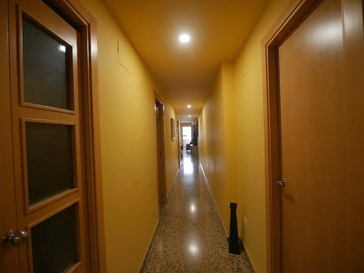 Imagen 24 Planta Baja en venta en Sagunto/sagunt / Junto Avenida 3 de Abril y la Plaza Ibérica.