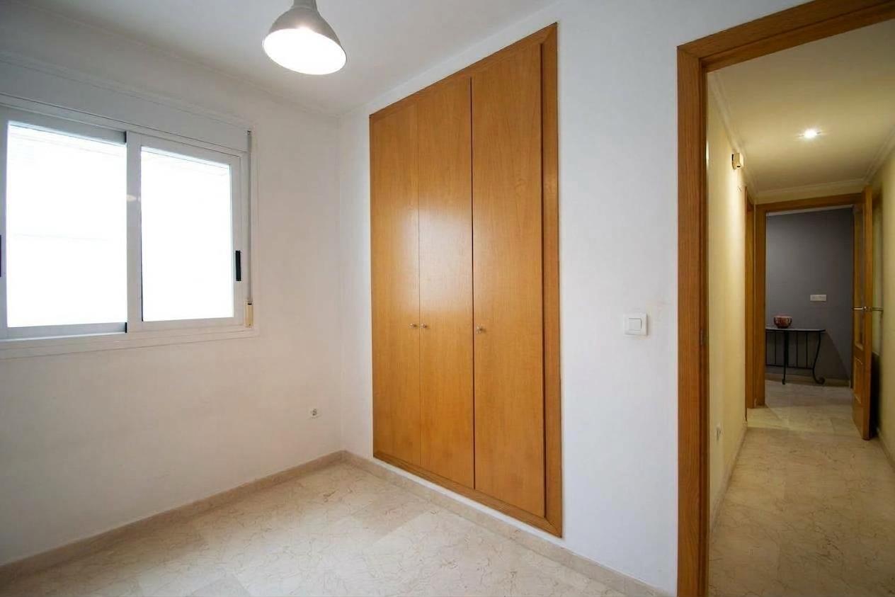 Imagen 15 Ático en venta en Sagunto/sagunt / Junto a la Avenida 9 de Octubre.