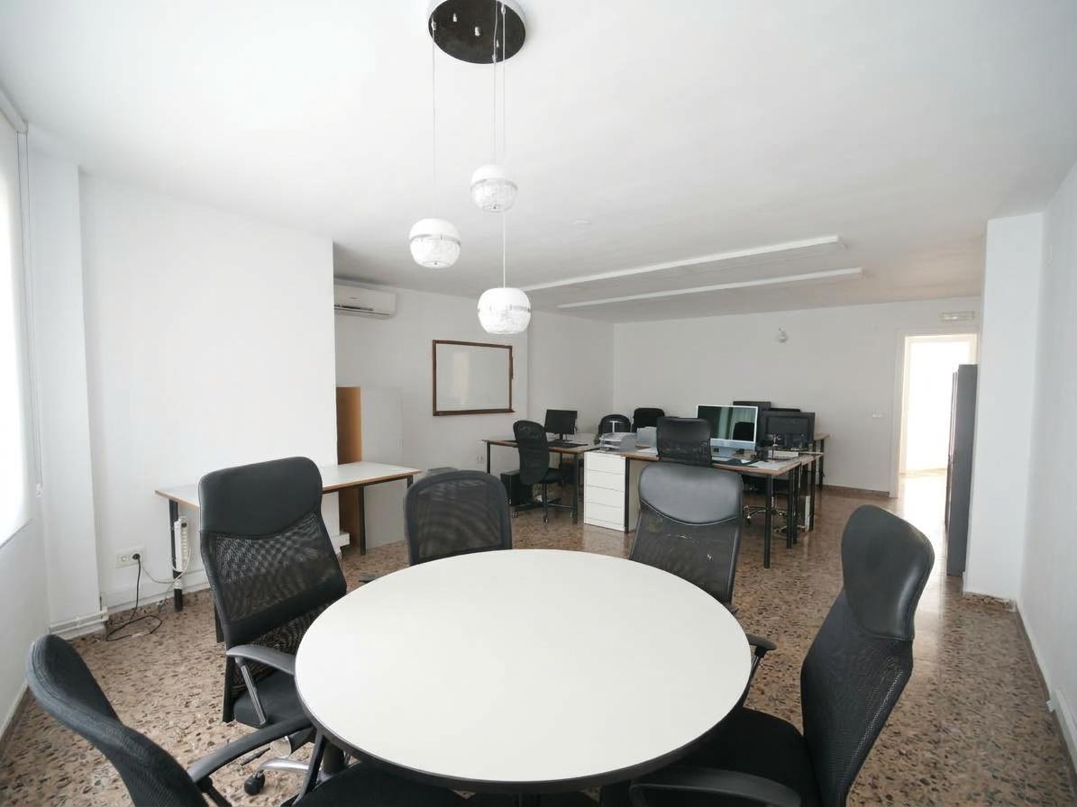 Imagen 10 Oficina Comercial en venta en Vall D´uixó La / En plena avenida Jaime I el conqueridor.