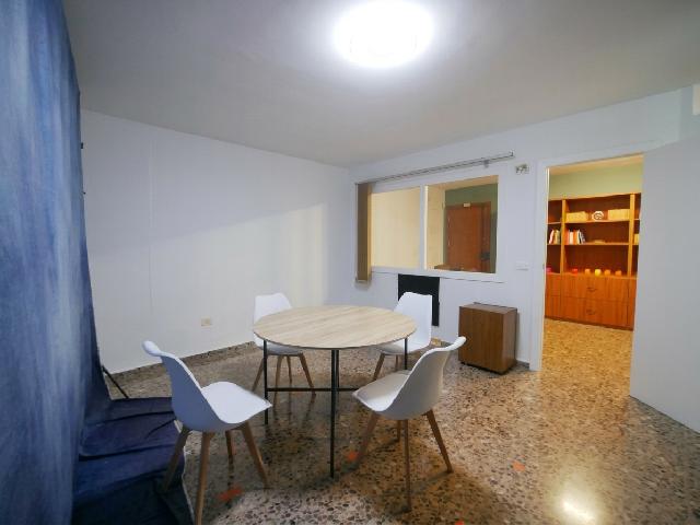 Imagen 5 Inmueble 306683 - Oficina Comercial en venta en Vall D´uixó (La) / En plena avenida Jaime I el conqueridor.