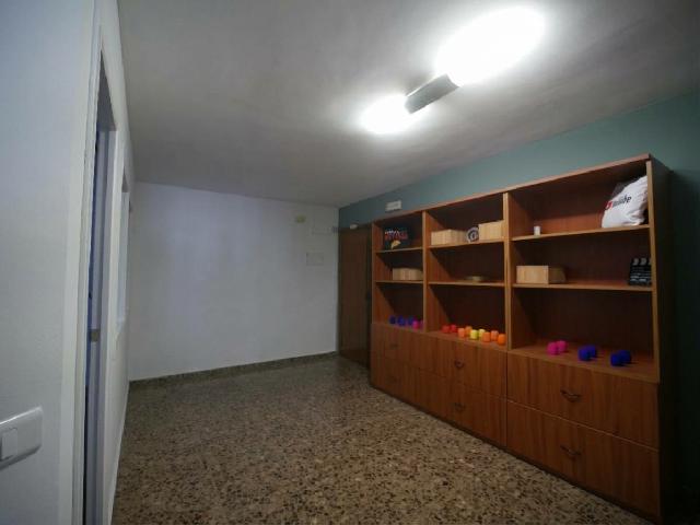Imagen 3 Inmueble 306683 - Oficina Comercial en venta en Vall D´uixó (La) / En plena avenida Jaime I el conqueridor.