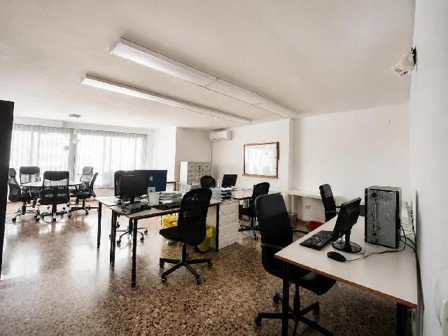 Imagen 1 Inmueble 306683 - Oficina Comercial en venta en Vall D´uixó (La) / En plena avenida Jaime I el conqueridor.