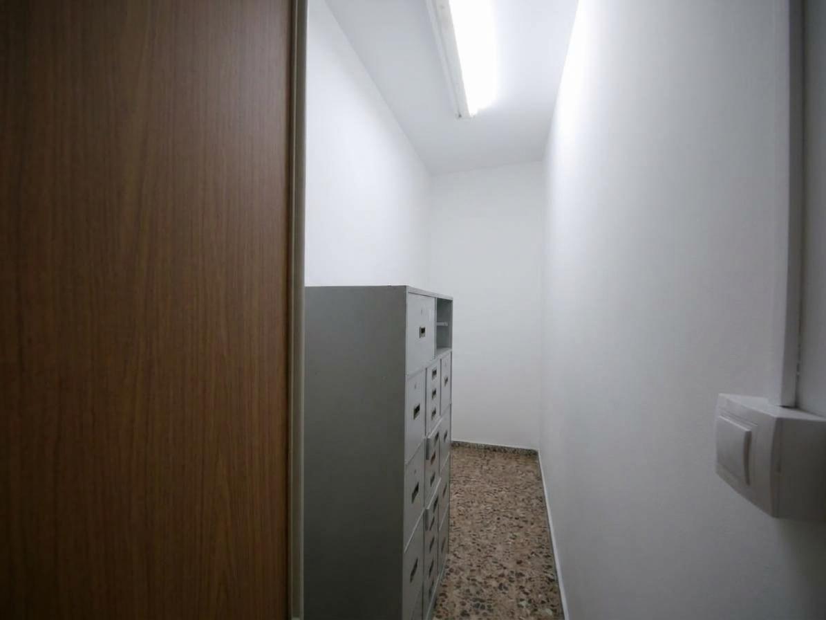Imagen 7 Oficina Comercial en venta en Vall D´uixó La / En plena avenida Jaime I el conqueridor.