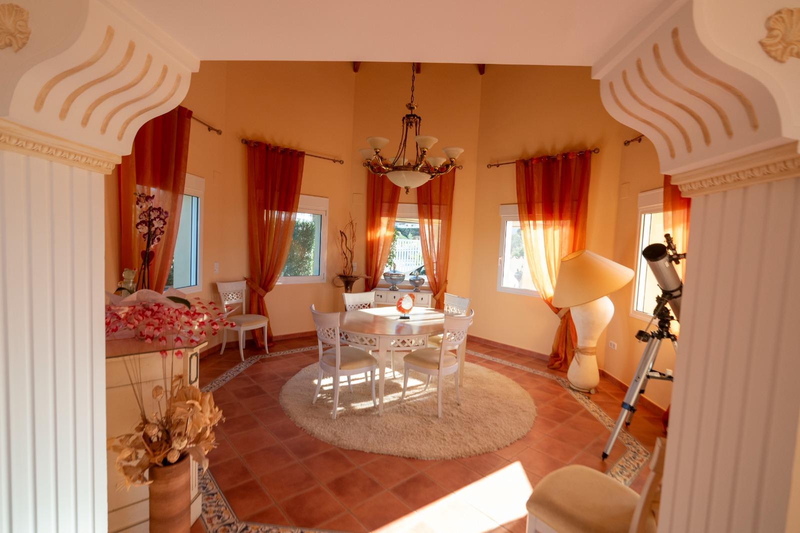 Imagen 10 Casa Aislada en venta en Dénia / Zona Montgo Denia