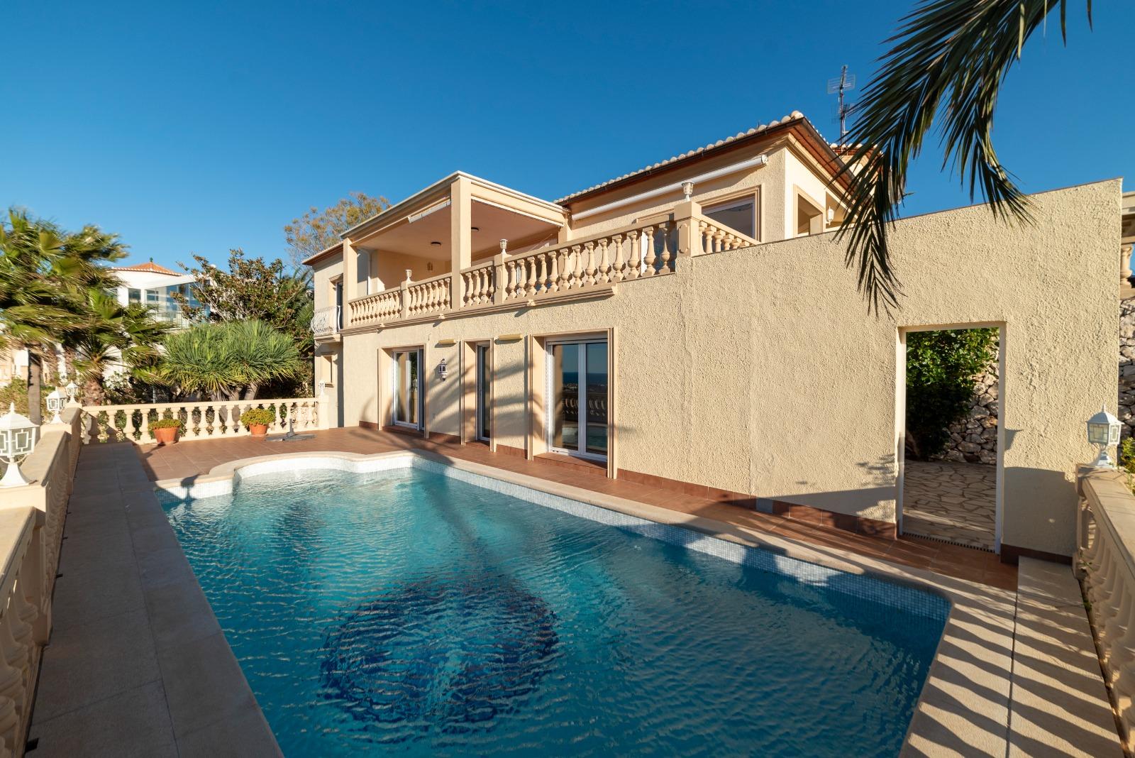 Imagen 3 Casa Aislada en venta en Dénia / Zona Montgo Denia
