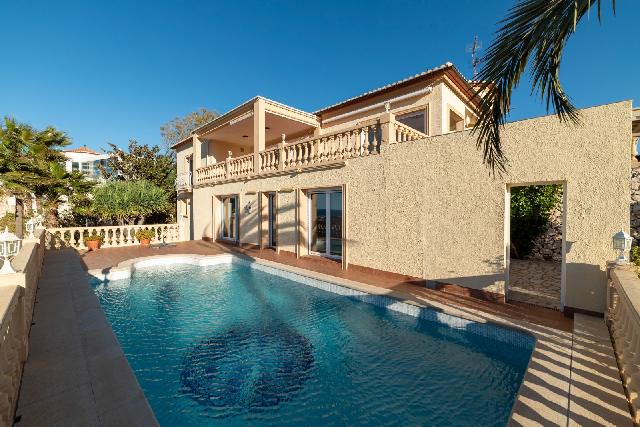 Imagen 3 Inmueble 304152 - Casa Aislada en venta en Dénia / Zona Montgo Denia