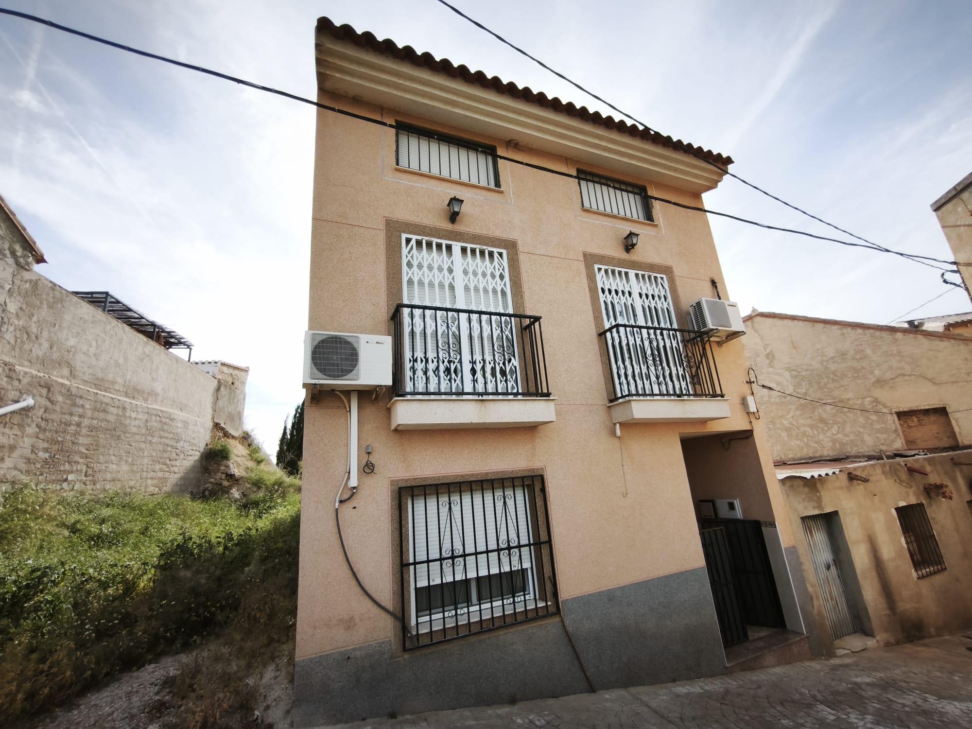 Imagen 1 Casa Pareada en venta en Mula / Barrio de la Misericordia al pasar la iglesia