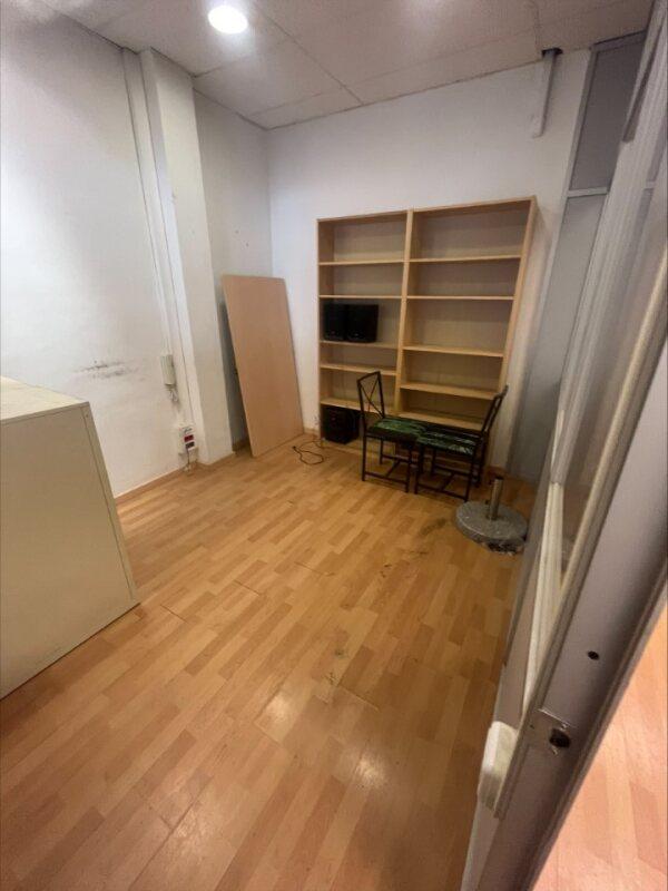 Imagen 12 Local Comercial en venta en Hospitalet De Llobregat L´ / Gran local/oficina en venta