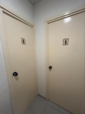 Imagen 14 Inmueble 302034 - Local Comercial en venta en Hospitalet De Llobregat (L´) / Gran local/oficina en venta