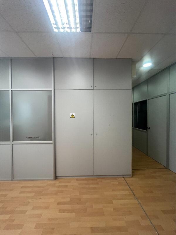 Imagen 8 Local Comercial en venta en Hospitalet De Llobregat L´ / Gran local/oficina en venta