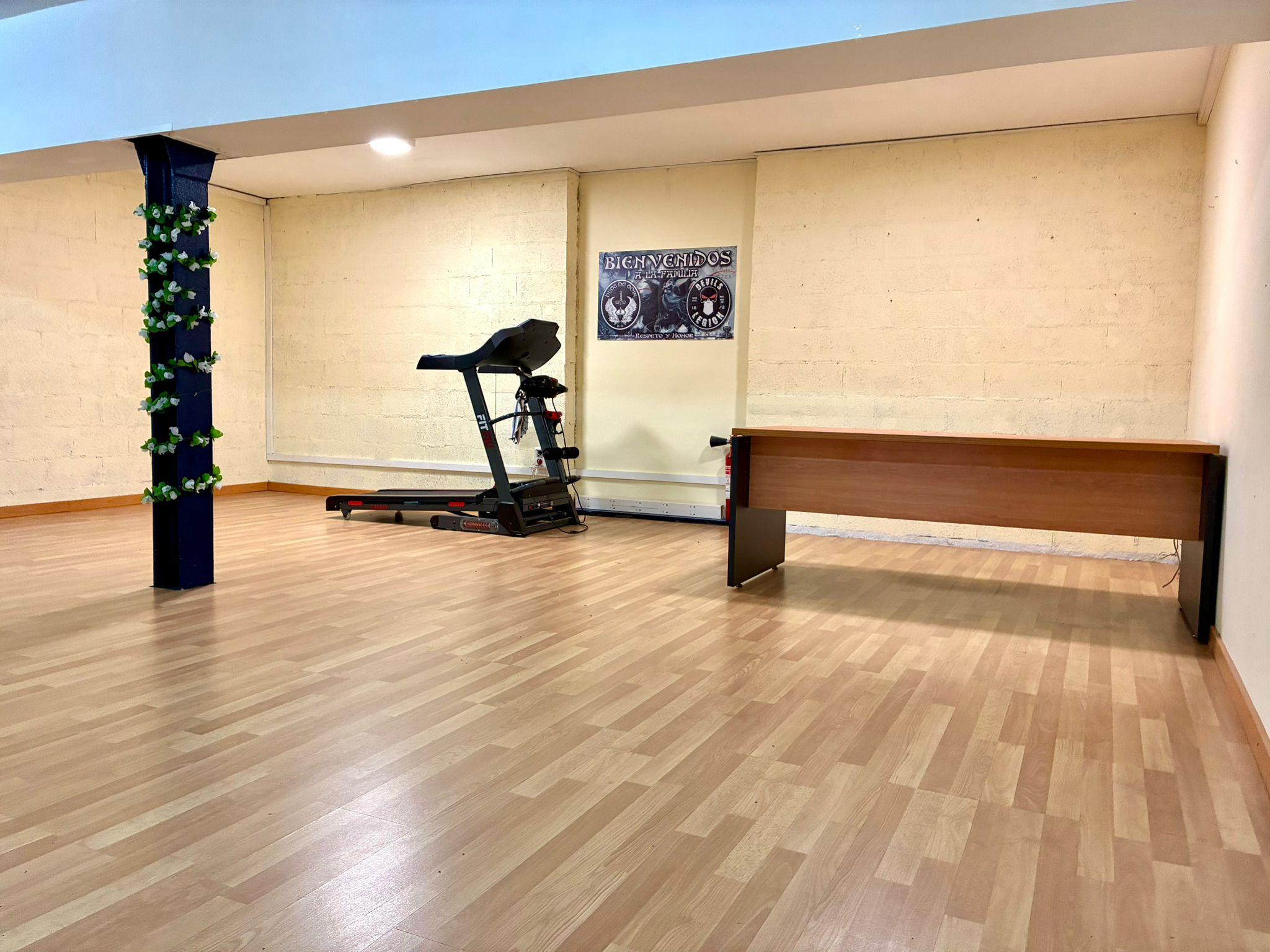 Imagen 14 Local Comercial en venta en Sant Feliu De Llobregat / Cercano a la estación del trambaix C...