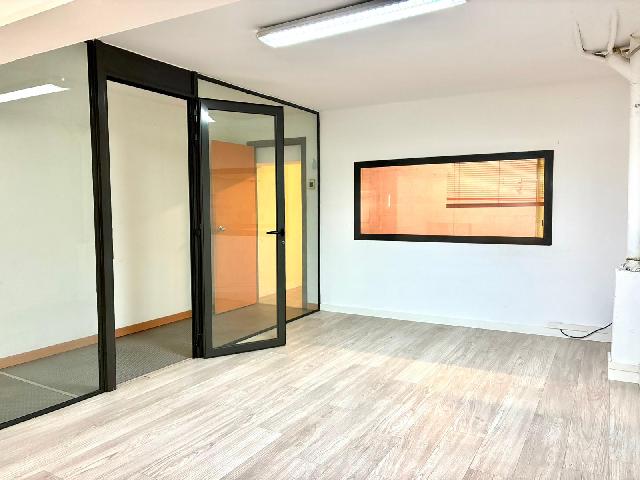 Imagen 8 Inmueble 302667 - Local Comercial en venta en Sant Feliu De Llobregat / Cercano a la estación del trambaix C...