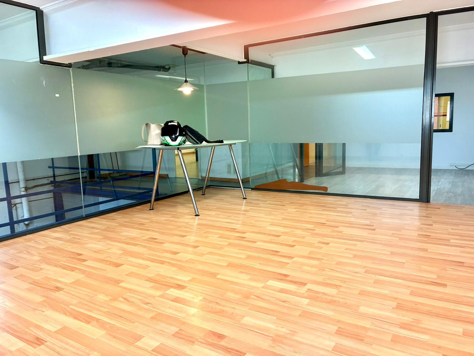 Imagen 6 Local Comercial en venta en Sant Feliu De Llobregat / Cercano a la estación del trambaix C...
