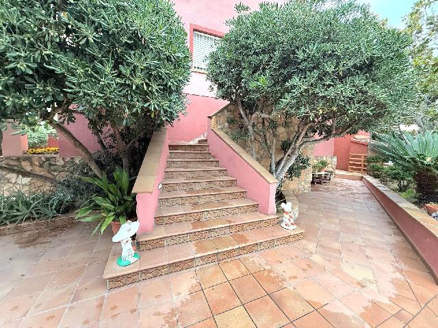 Imagen 2 Inmueble 293658 - Casa Aislada en venta en Sant Jaume Dels Domenys / En la Urbanización el Papagai