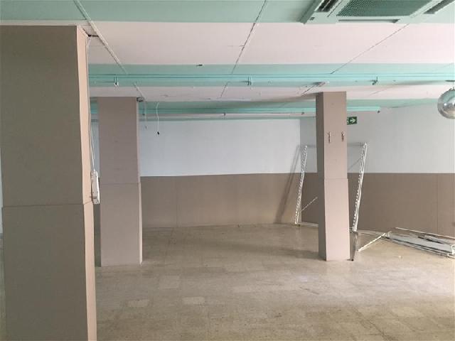 Imagen 5 Inmueble 303856 - Local Comercial en alquiler en Torredembarra / Junto al centro de Torredembarra