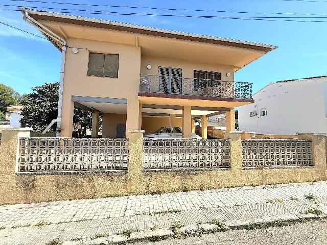 Imagen 1 Inmueble 303898 - Casa Aislada en venta en Sant Jaume Dels Domenys / En la urb. el Papagai de Sant Jaume del...