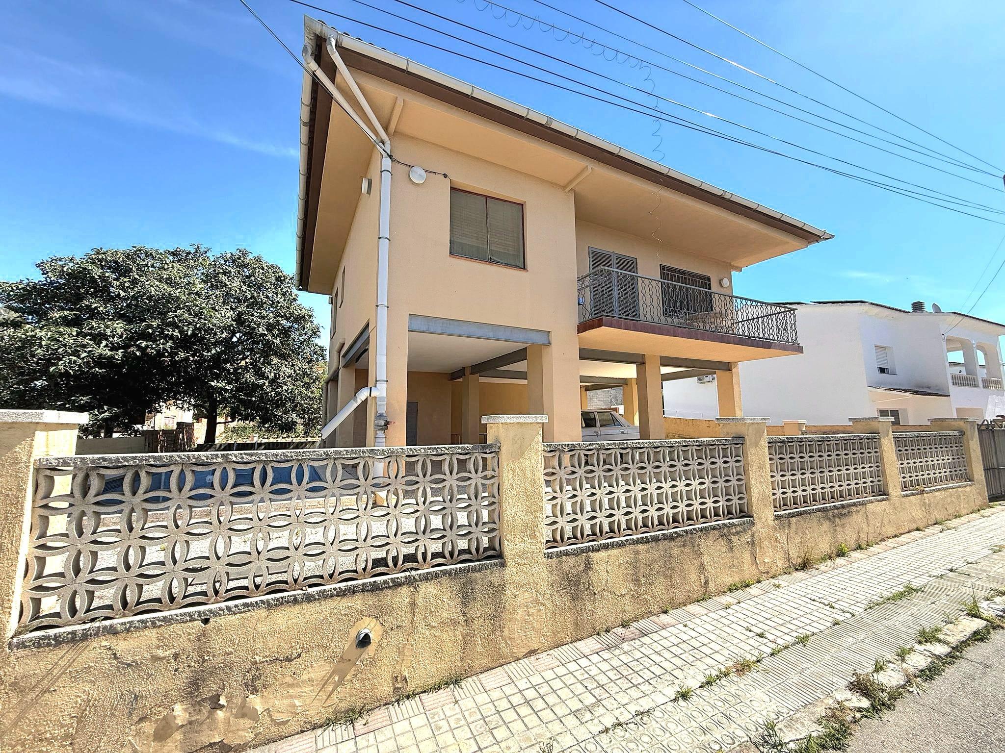 Imagen 2 Casa Aislada en venta en Sant Jaume Dels Domenys / En la urb. el Papagai de Sant Jaume del...
