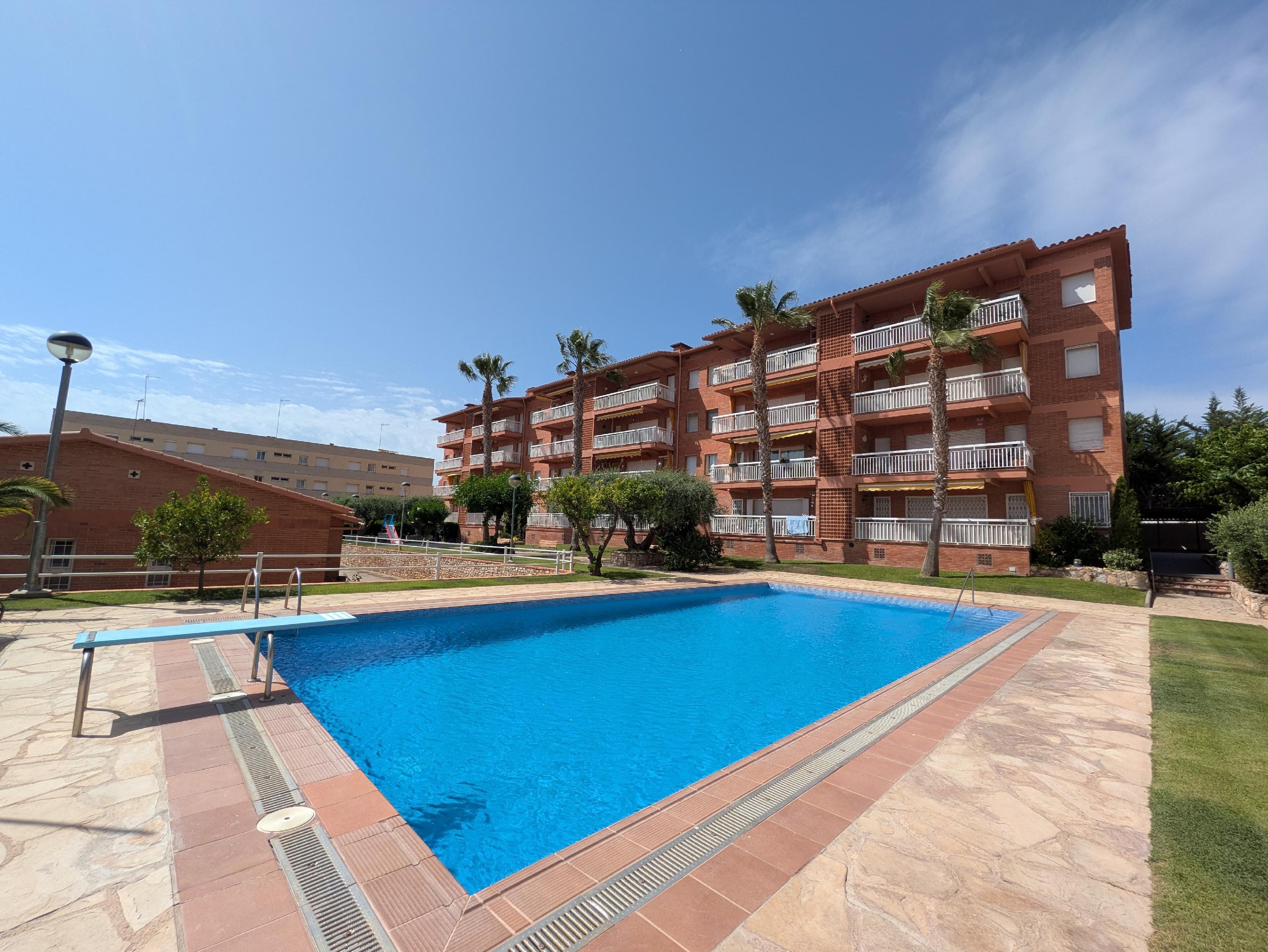 Imagen 2 Ático en venta en Roda De Barà / A 10 minutos de la playa caminando