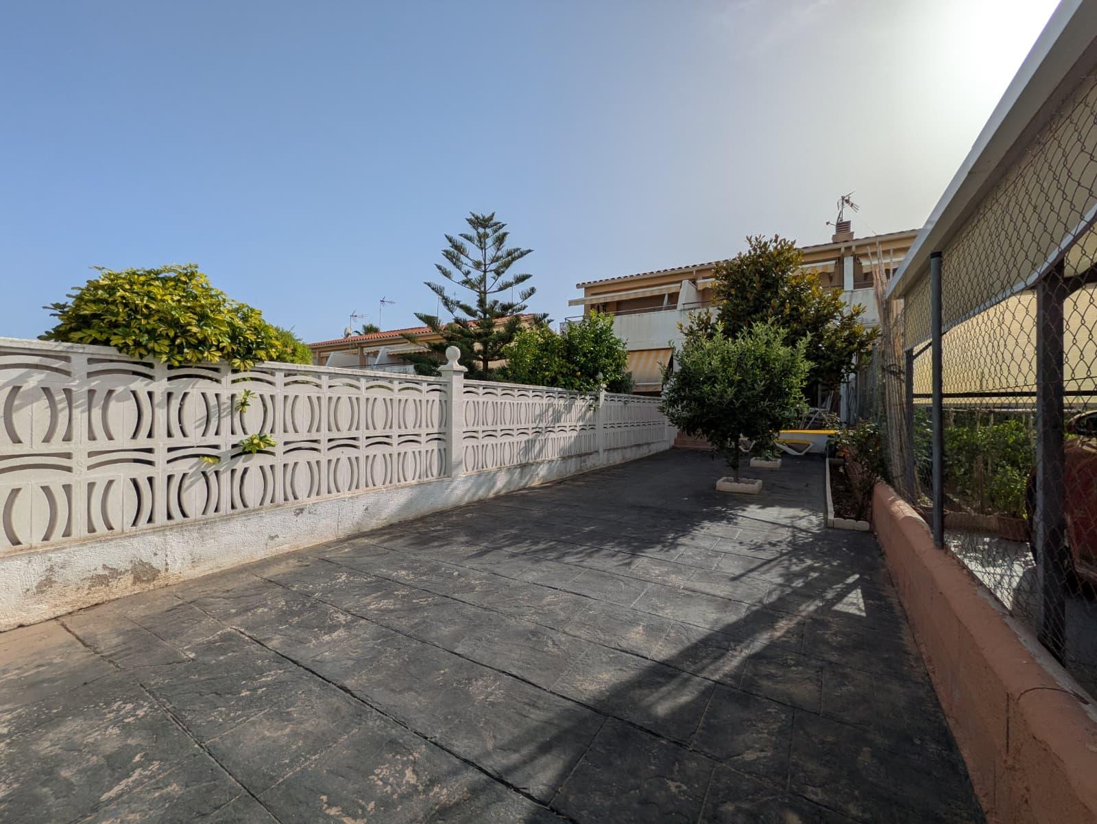 Imagen 37 Casa Adosada en venta en Creixell / A 15 minutos caminando de la playa de Creixell