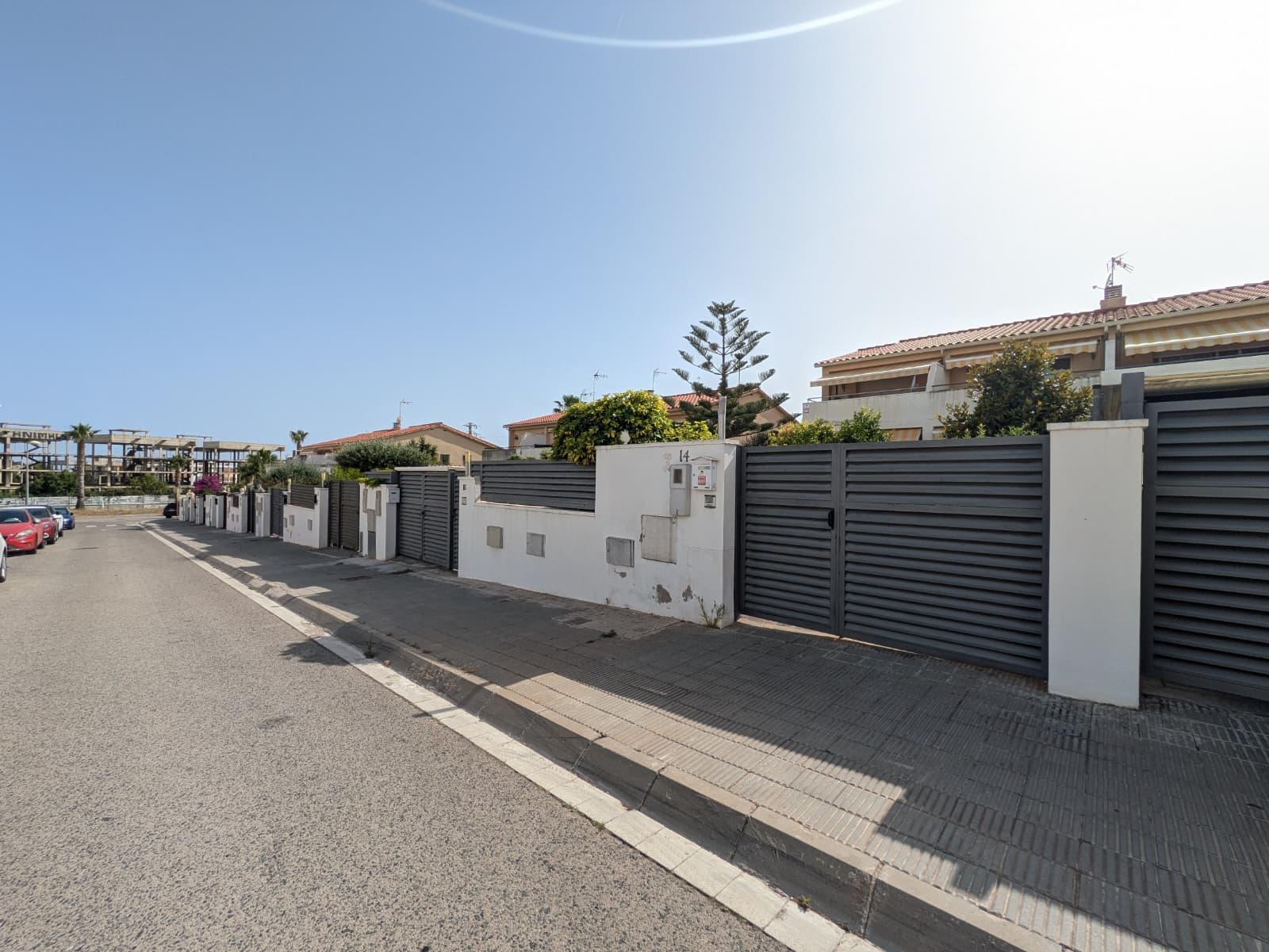Imagen 40 Casa Adosada en venta en Creixell / A 15 minutos caminando de la playa de Creixell